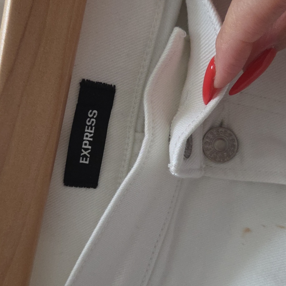 Express 90s High RISE White Jeans - Picture 2 of 7